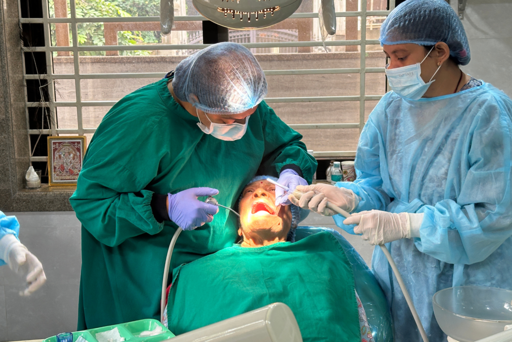 टॉप डेंटल क्लिनिक