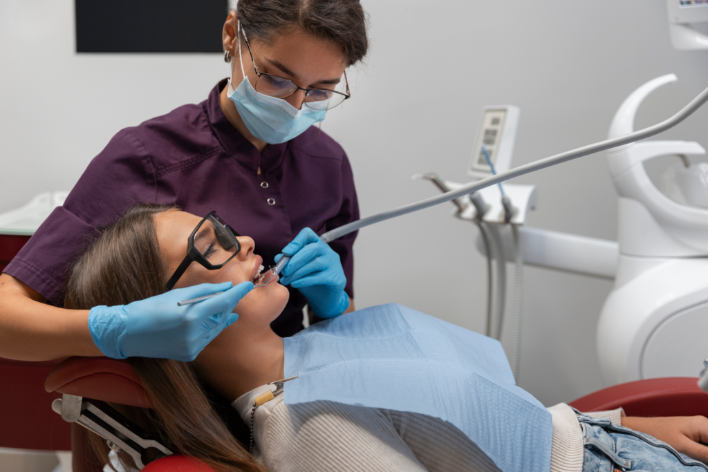 Dentist in Raipur